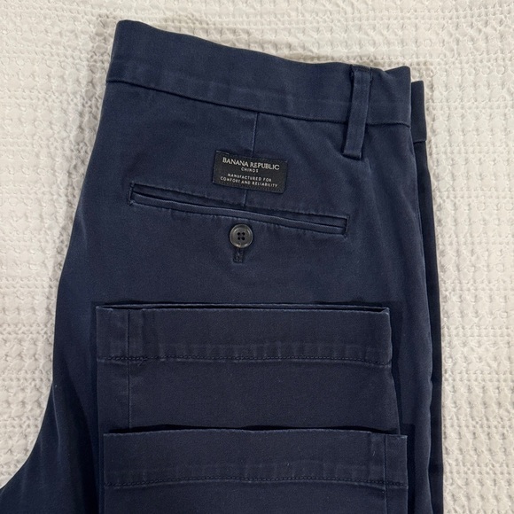 Banana Republic Men's Navy Chinos - Picture 3 of 3